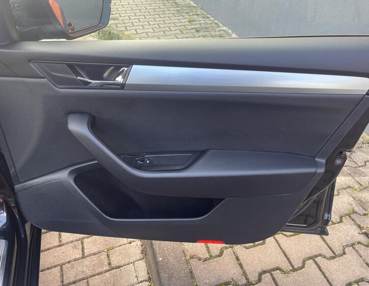 Škoda Superb Kombi 2,0 l 110 kw