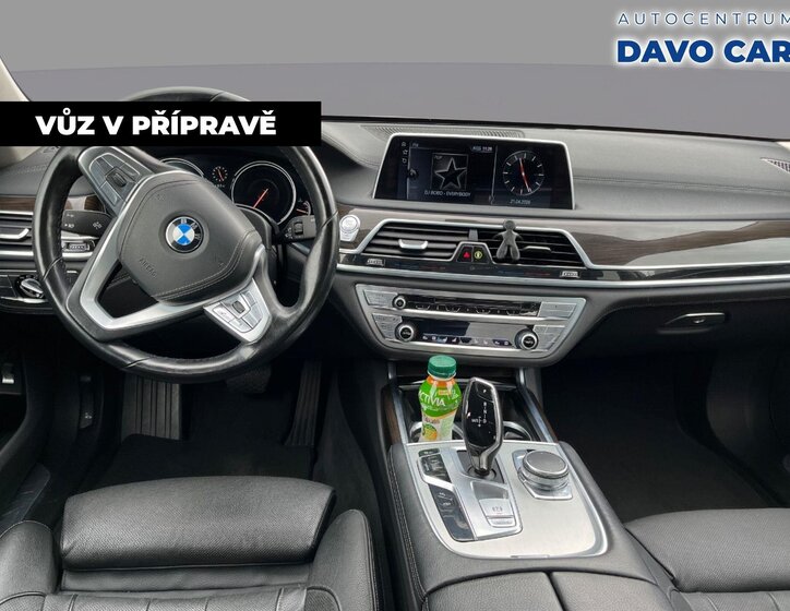 BMW Řada 7 Sedan / Limuzína 3,0 l 235 kw