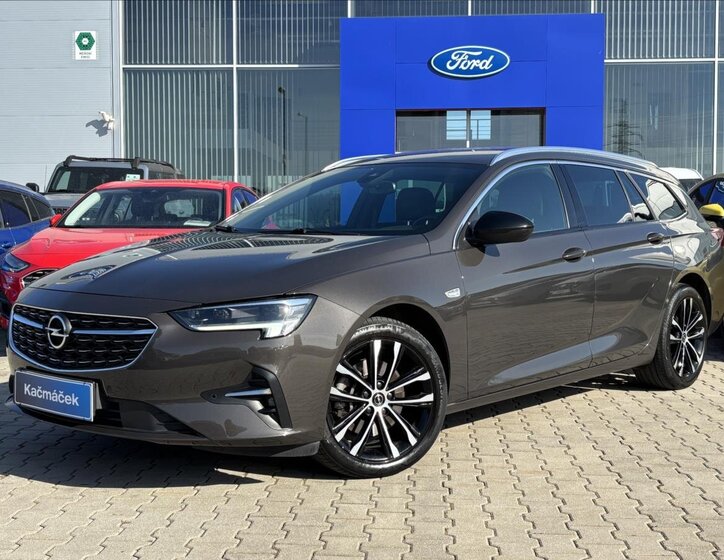 Opel Insignia Kombi 2,0 l 128 kw