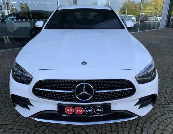 Mercedes-Benz Třídy E 2