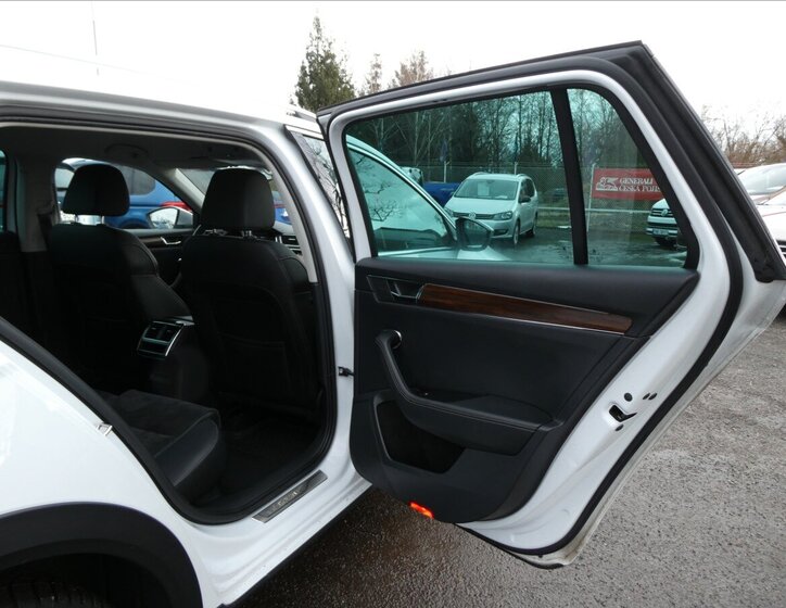 Škoda Superb Kombi 2,0 l 147 kw