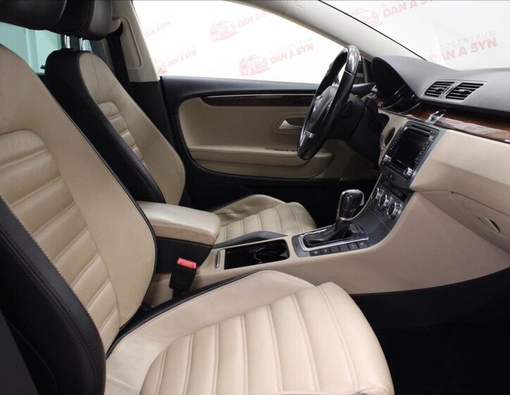 Volkswagen CC Sedan 3,6 l 220 kw