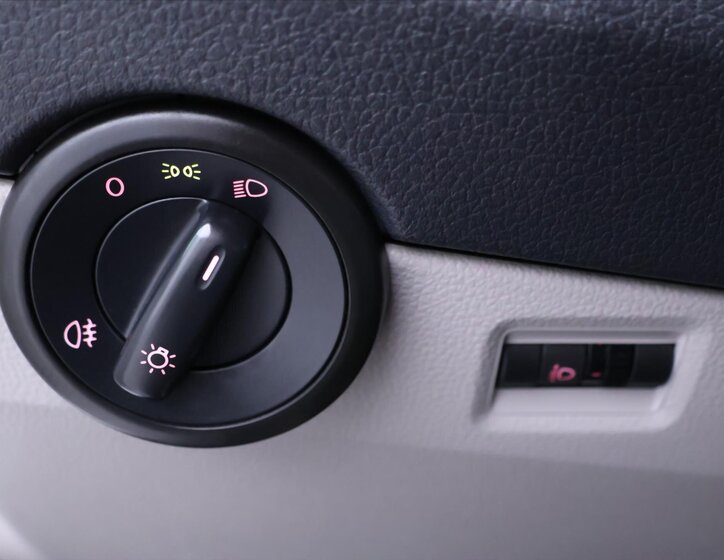 Volkswagen Transporter Kombi 2,0 l 110 kw