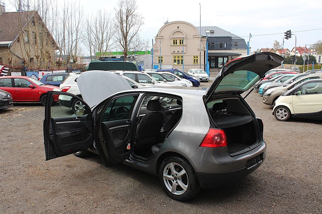 Volkswagen Golf Hatchback 1,4 l 90 kw