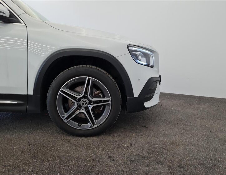 Mercedes-Benz GLB SUV 1,3 l 120 kw