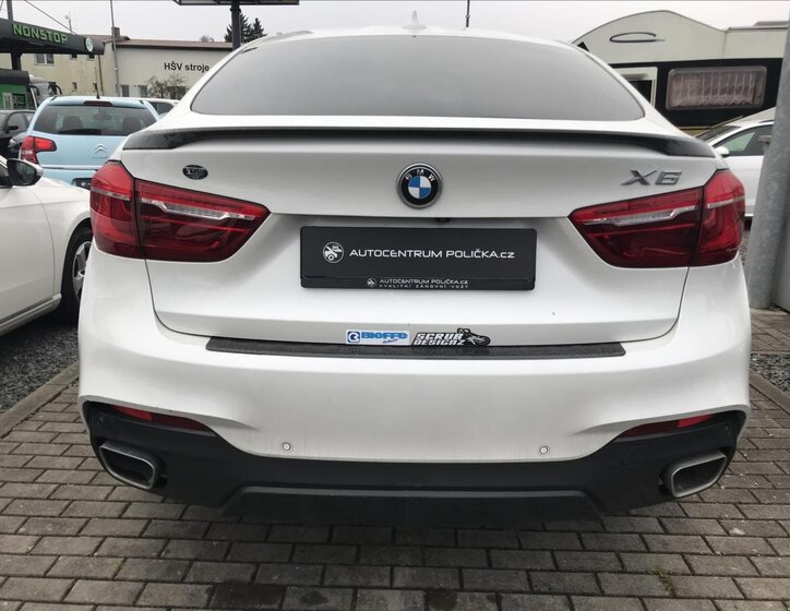 BMW X6 Sedan / Limuzína 3,0 l 190 kw
