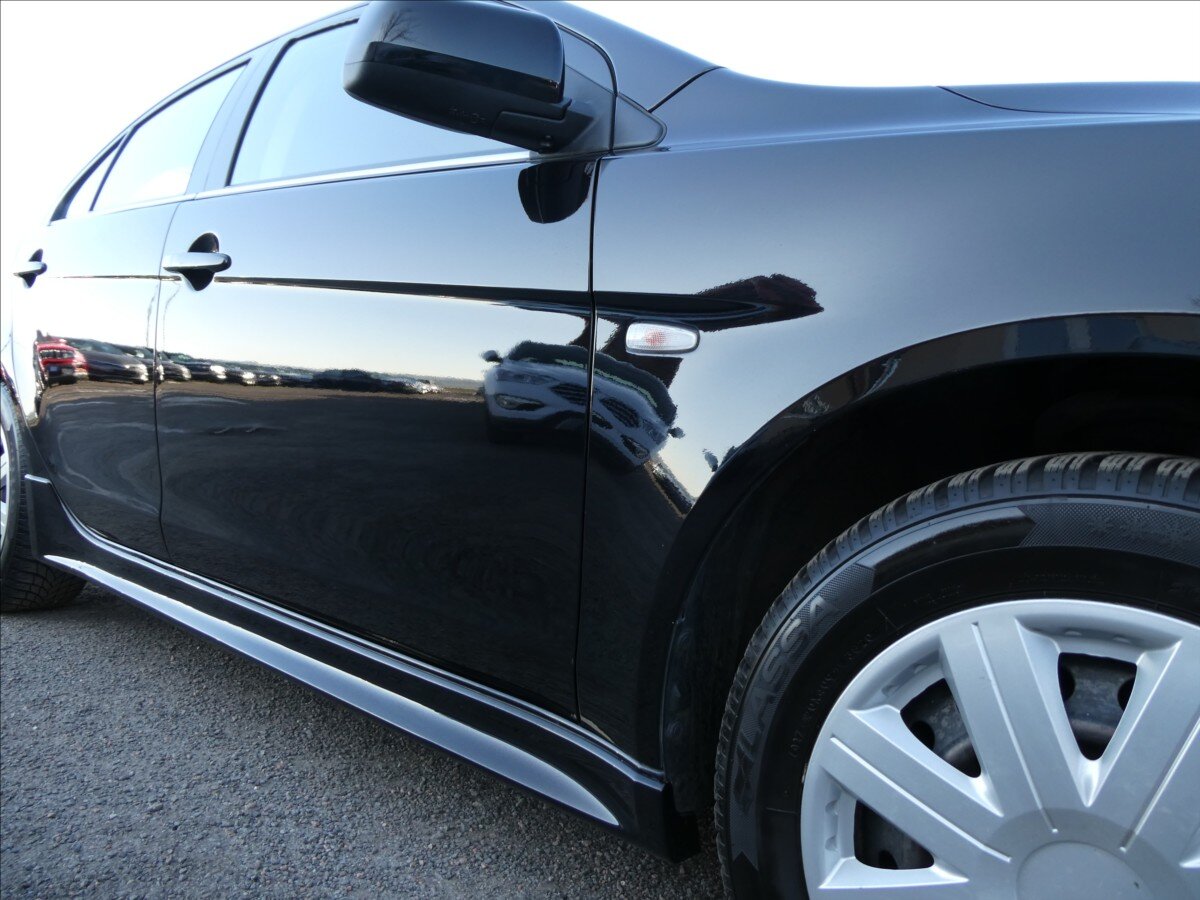 Mitsubishi Lancer Hatchback 1,8 l 105 kw