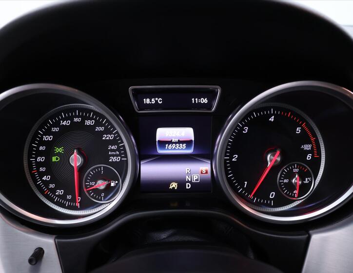 Mercedes-Benz GLE 19