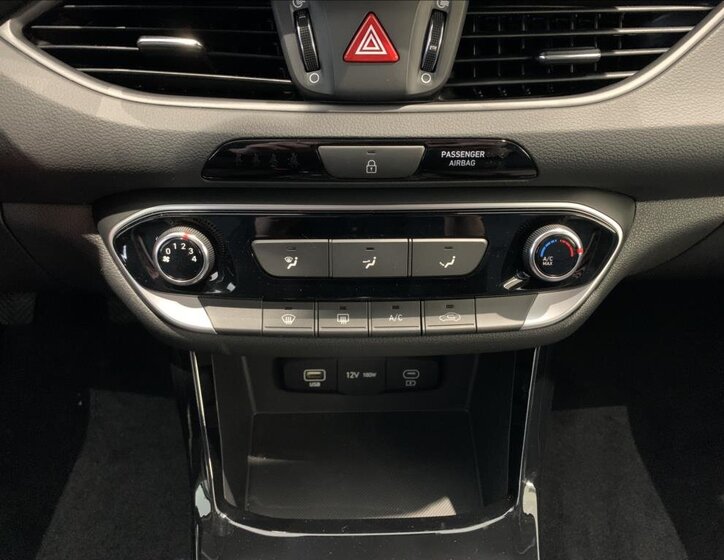 Hyundai i30 Kombi 1,5 l 70 kw