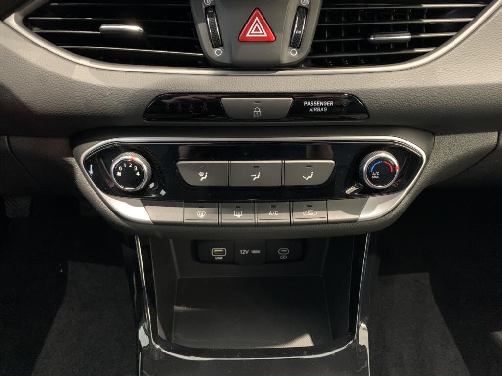 Hyundai i30 Kombi 1,5 l 70 kw