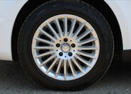 Mercedes-Benz Třídy V Kombi 2,1 l 140 kw