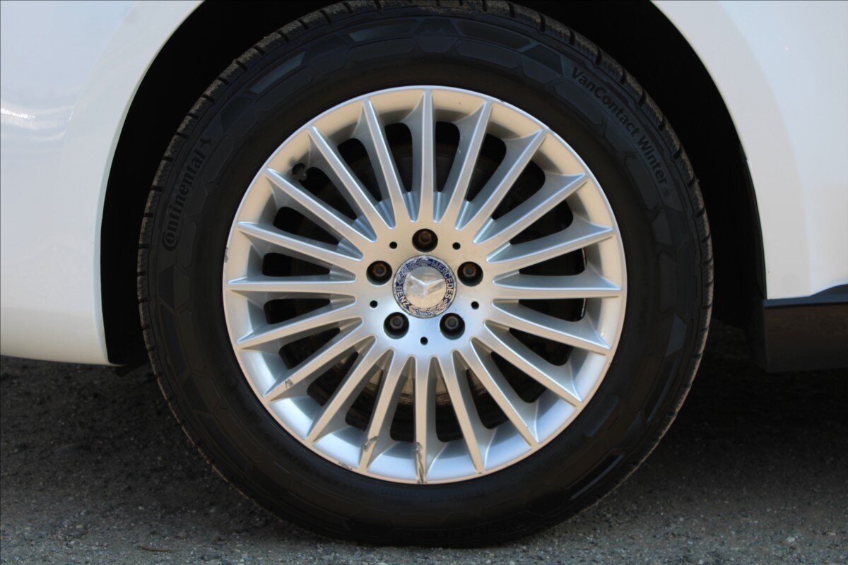 Mercedes-Benz Třídy V Kombi 2,1 l 140 kw