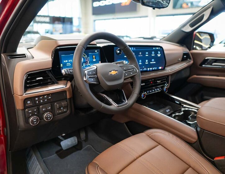 Chevrolet Suburban SUV / Terénní 6,2 l 313 kw