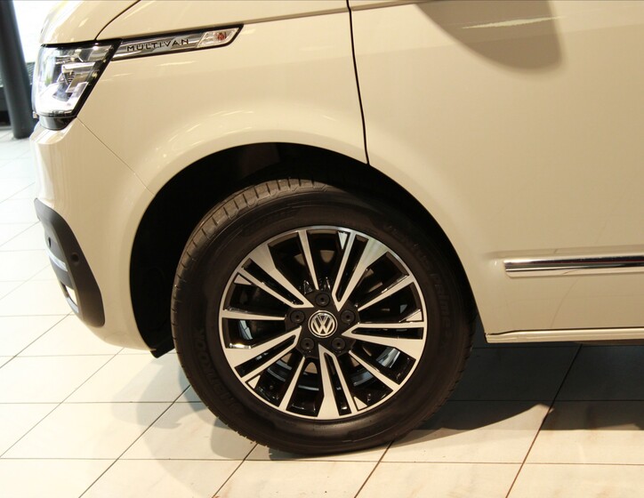 Volkswagen Multivan 24