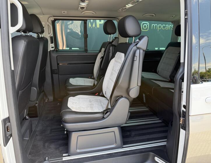 Volkswagen Multivan 17