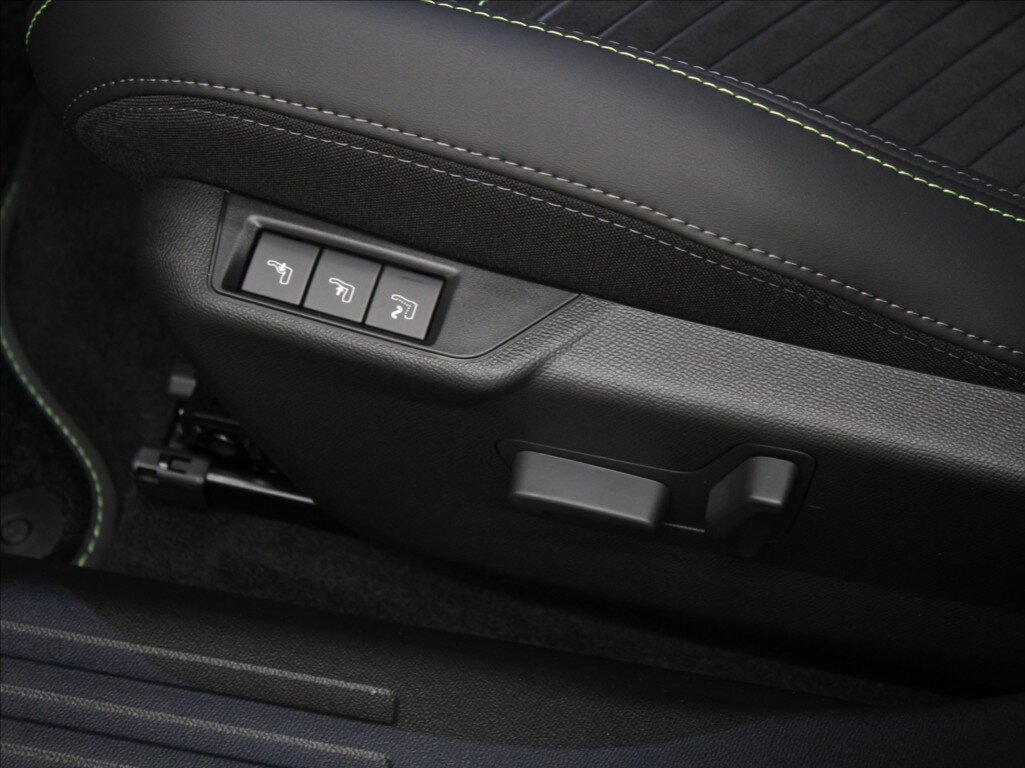 Peugeot 2008 SUV / Terénní 1,2 l 107 kw