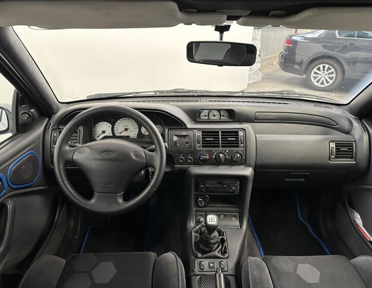 Ford Escort Hatchback 2,0 l 162 kw