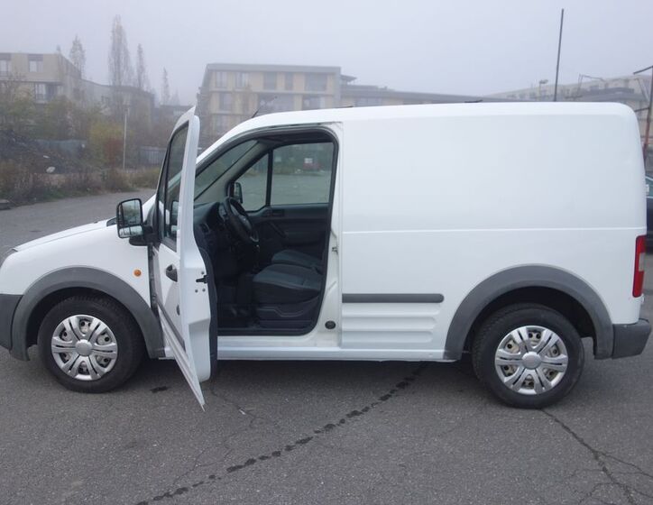 Ford Transit Connect 11