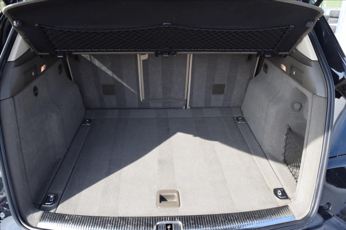 Audi Q5 SUV / Terénní 2,0 l 105 kw