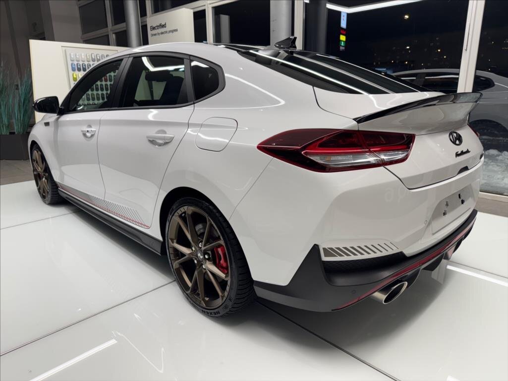 Hyundai i30 Liftback 2,0 l 206 kw