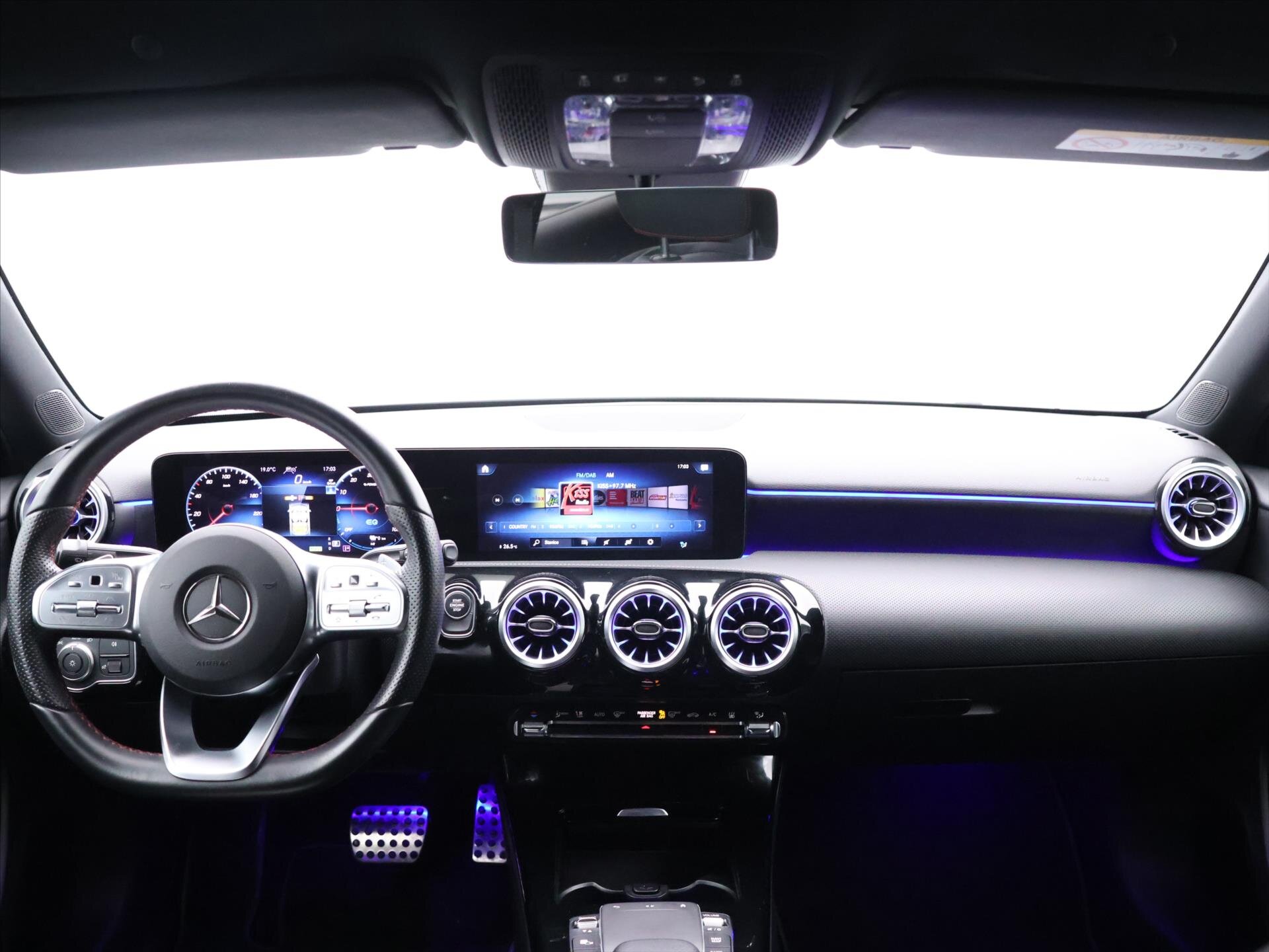 Mercedes-Benz Třídy A Sedan / Limuzína 1,3 l 118 kw