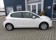 Peugeot 208 9