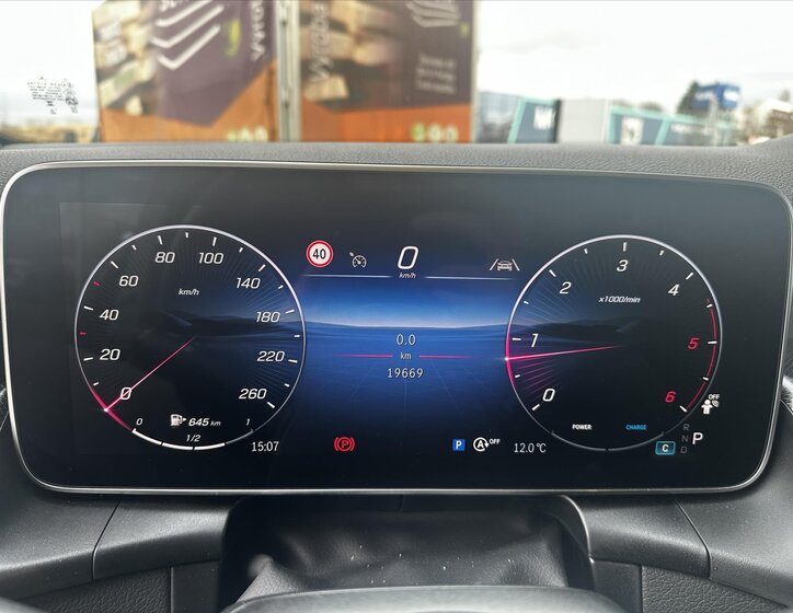 Mercedes-Benz GLC SUV 2,0 l 145 kw