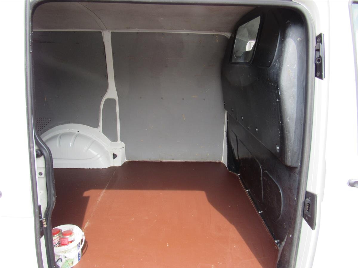 Volkswagen Transporter Skříň 2,0 l 84 kw