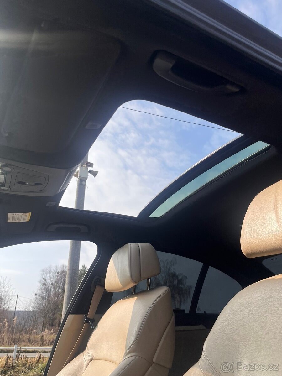 BMW Řada 5 Sedan / Limuzína 0,0 190 kw