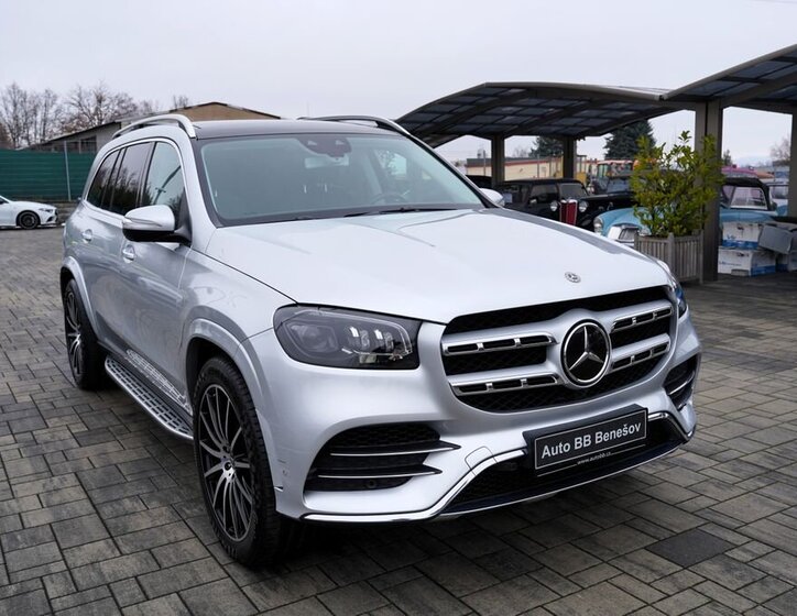 Mercedes-Benz GLS 8