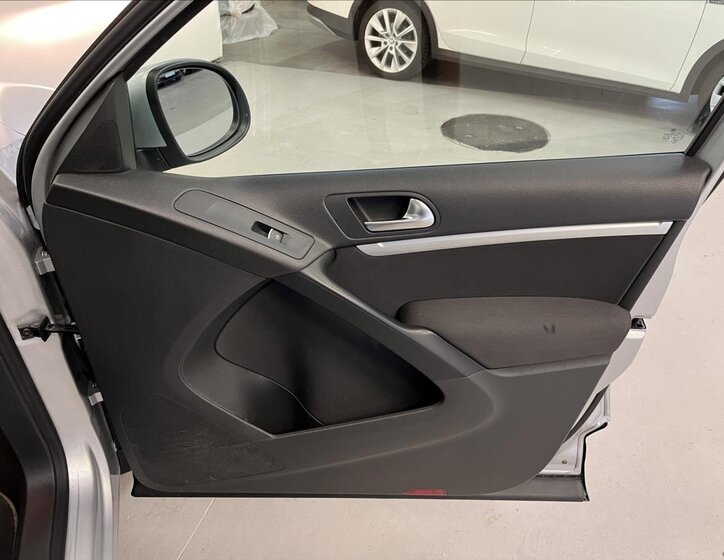 Volkswagen Tiguan SUV / Terénní 2,0 l 103 kw