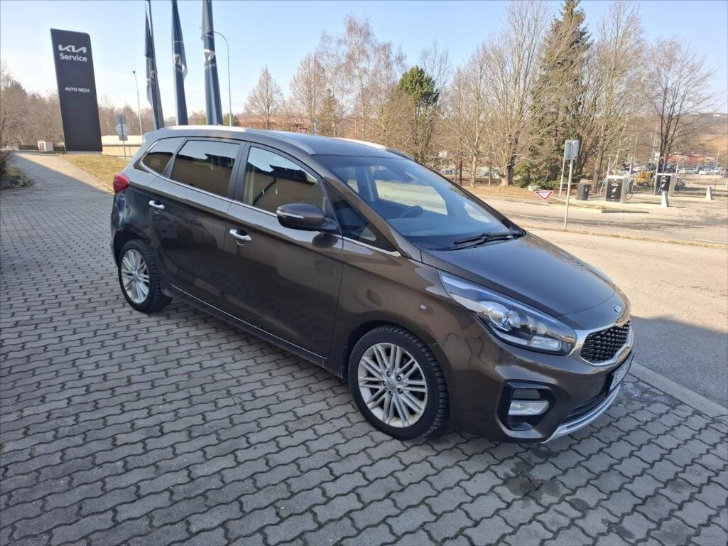 KIA Carens Kombi 1,7 l 104 kw