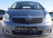 Toyota Corolla Verso 2