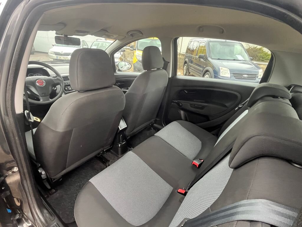 Fiat Punto Hatchback 1,2 l 51 kw