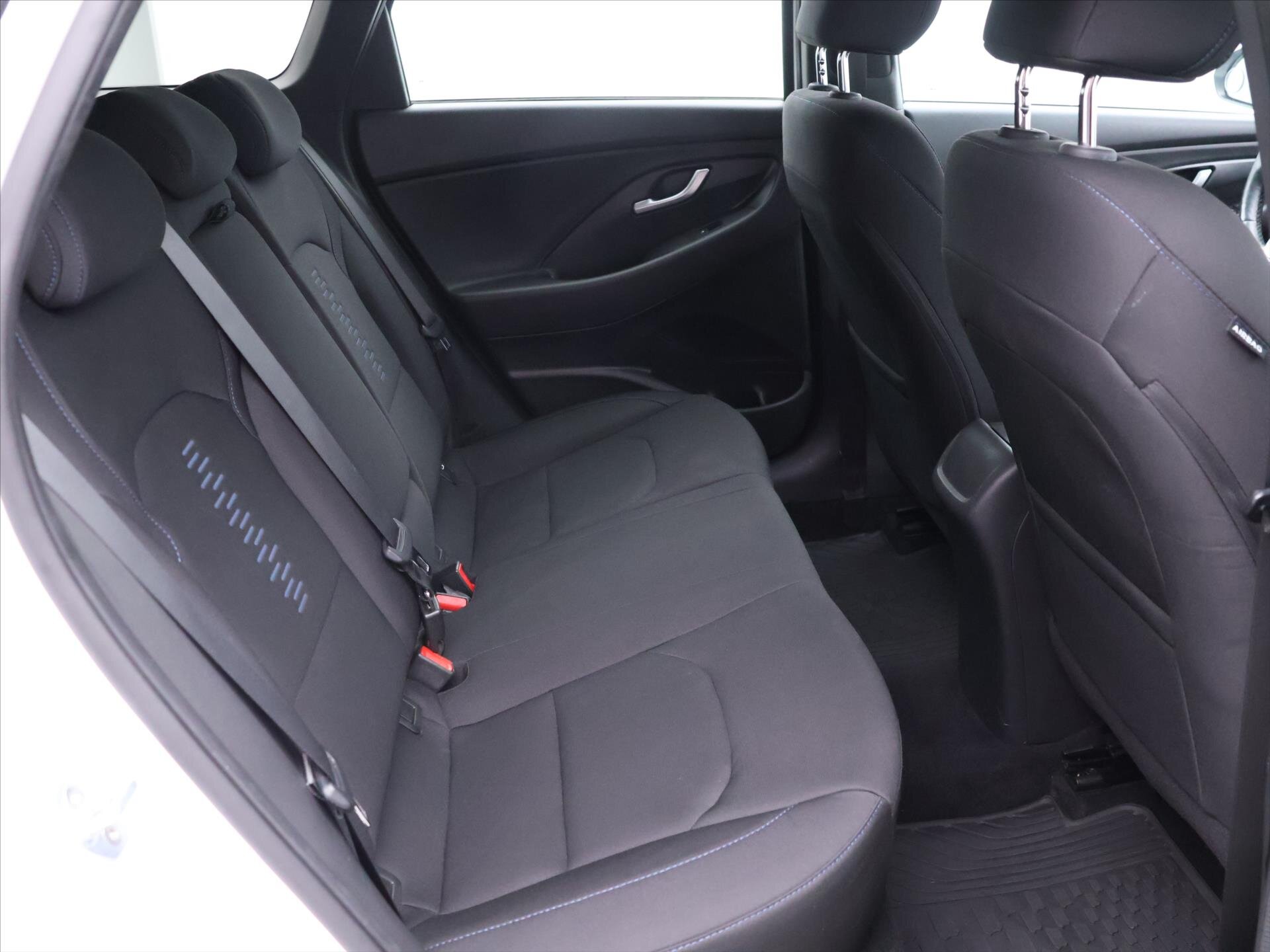 Hyundai i30 Kombi 1,4 l 103 kw