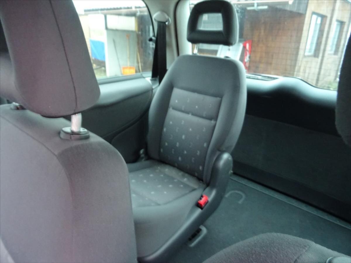 Volkswagen Sharan MPV 1,9 l 85 kw