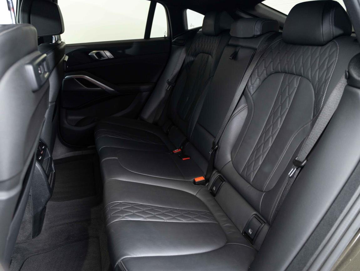 BMW X6 SUV 3,0 l 250 kw