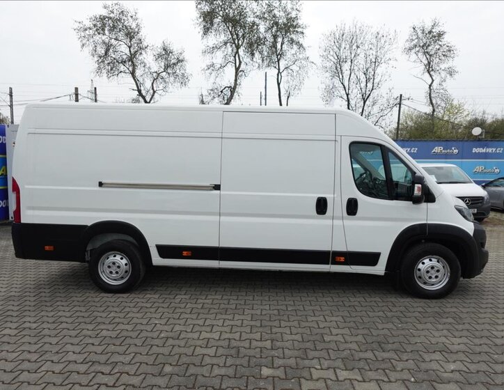 Peugeot Boxer Ostatní 2,2 l 121 kw