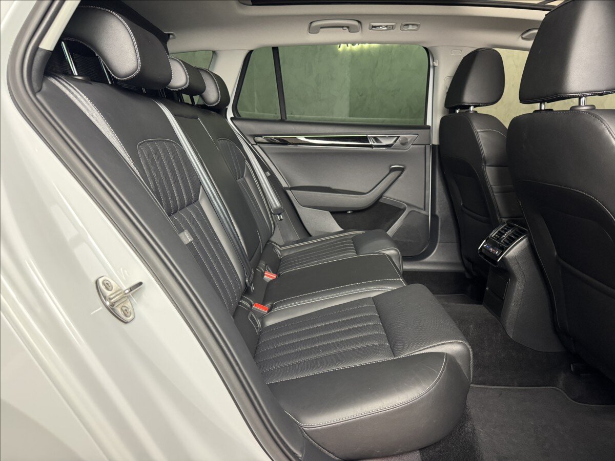 Škoda Superb Kombi 1,4 l 160 kw