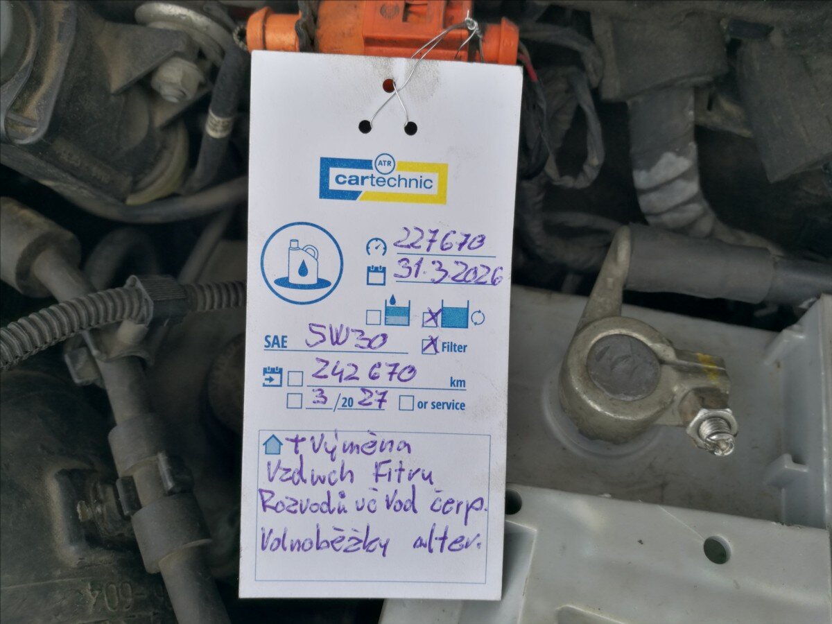 Škoda Octavia Sedan / Limuzína 1,6 l 77 kw