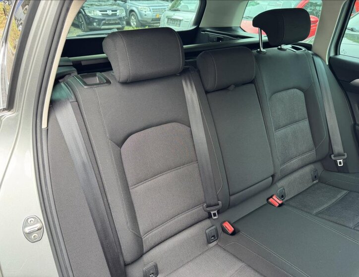 Volkswagen Passat Kombi 2,0 l 110 kw