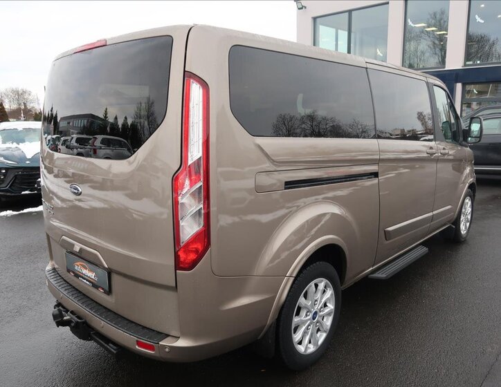 Ford Tourneo Custom Ostatní 2,0 l 136 kw