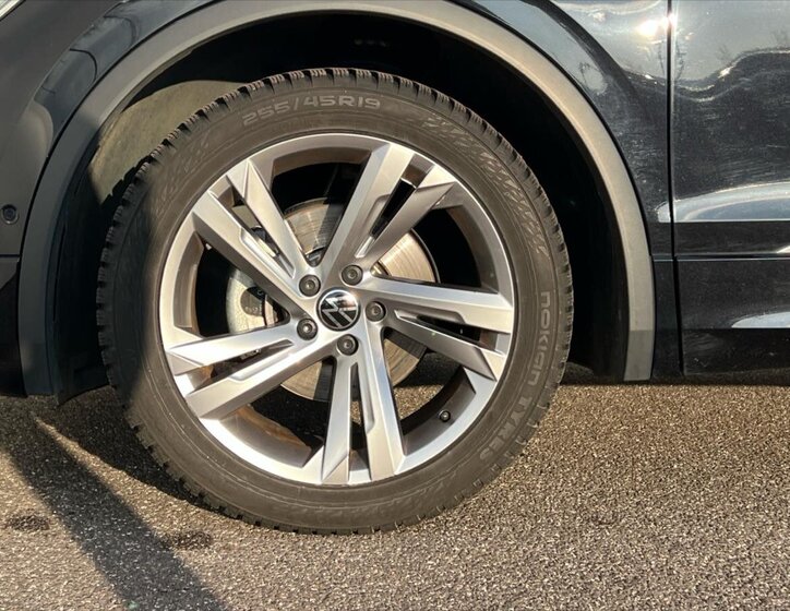 Volkswagen Tiguan 12