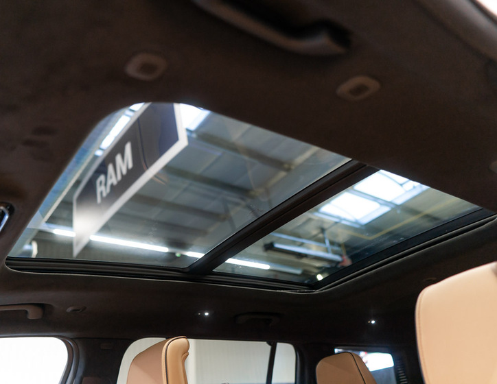 Jeep Grand Cherokee 43