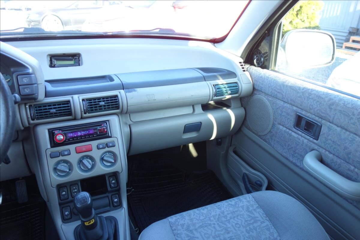 Land Rover Freelander SUV 2,0 l 72 kw