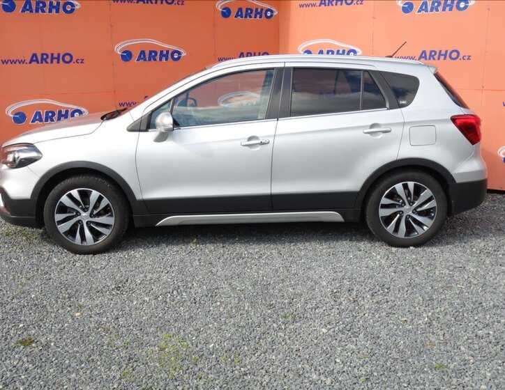 Suzuki S-Cross SUV 1,4 l 103 kw
