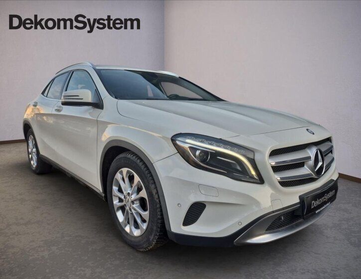 Mercedes-Benz GLA 2
