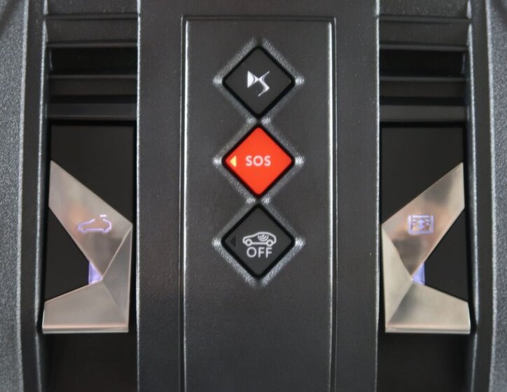 DS Automobiles DS9 Sedan / Limuzína 1,6 l 147 kw