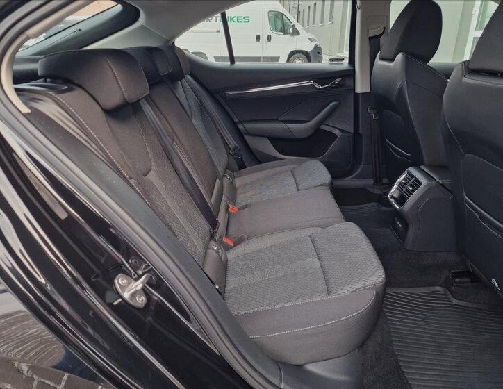 Škoda Octavia Sedan 1,5 l 110 kw