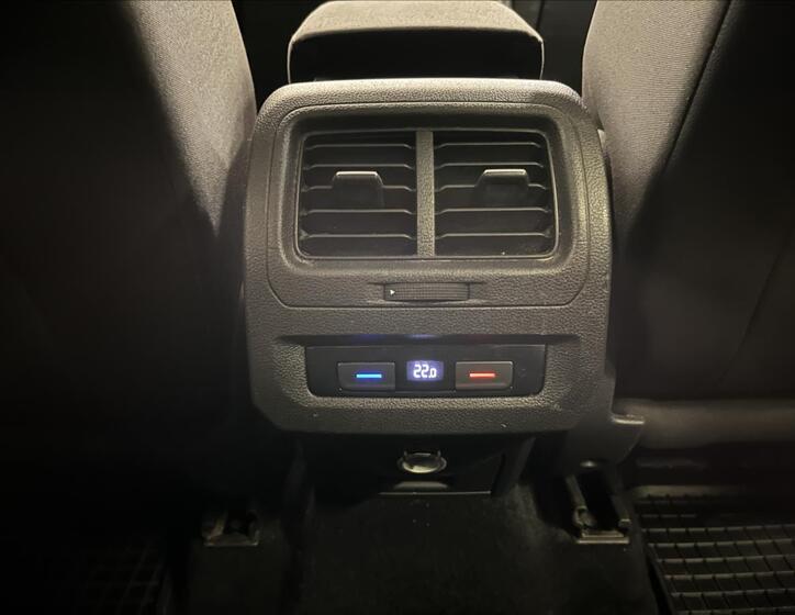 Volkswagen Touran 25